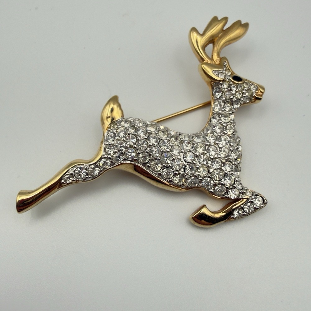 Swarovski Crystal Rhinestone Reindeer Brooch Gold Tone Christmas Pin Vintage